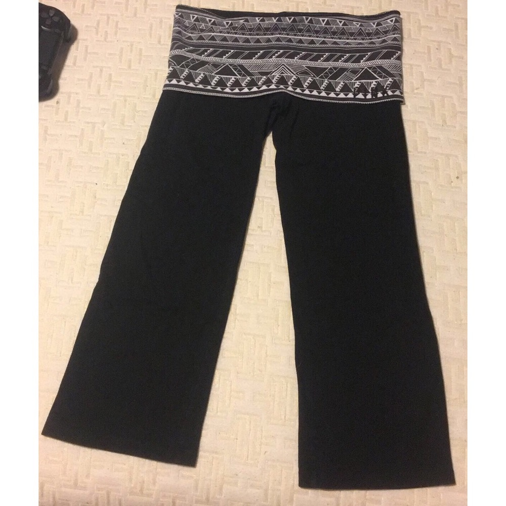 Victoria’s Secret Pink Yoga Crop sz XS